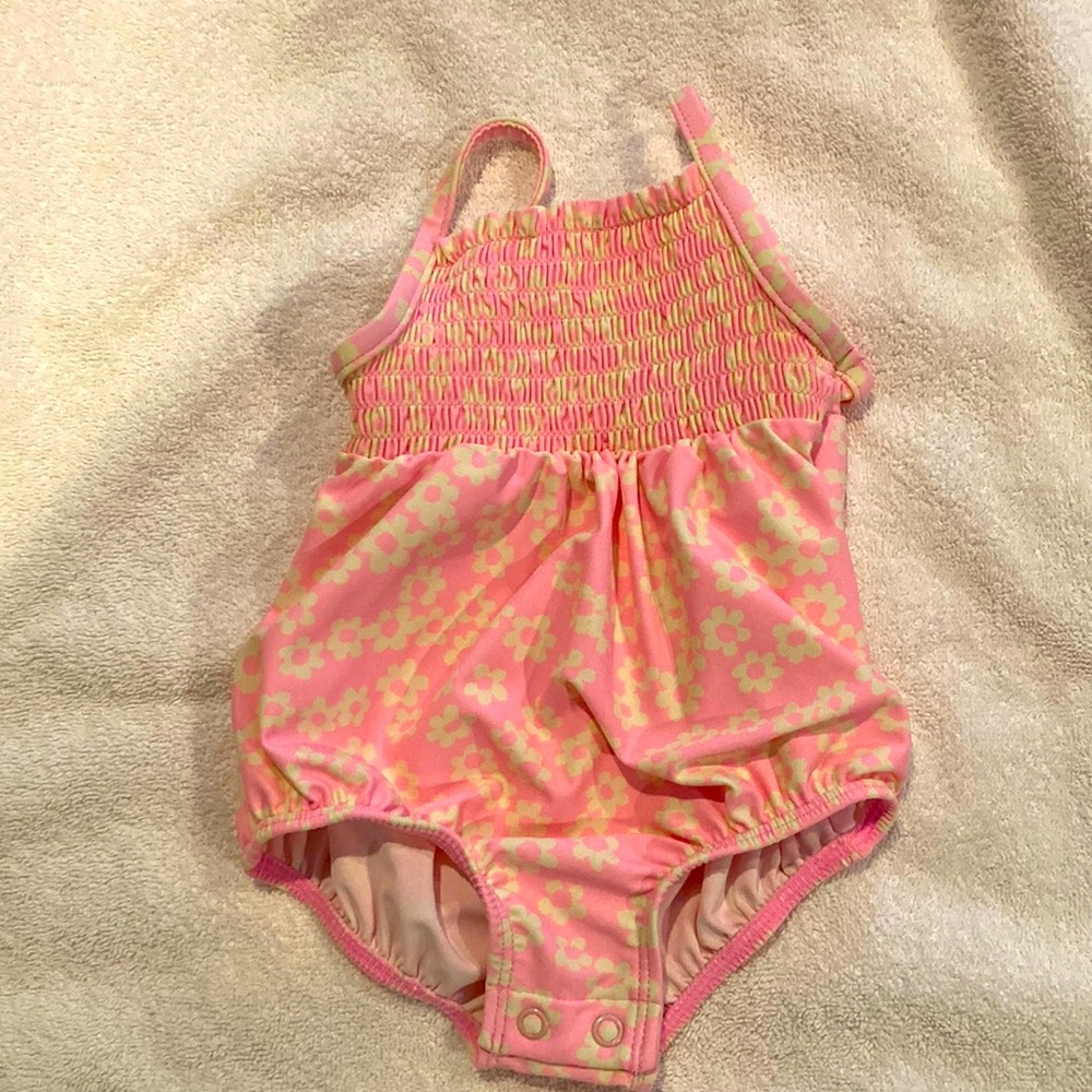 Carter’s swimsuit w/snap crotch